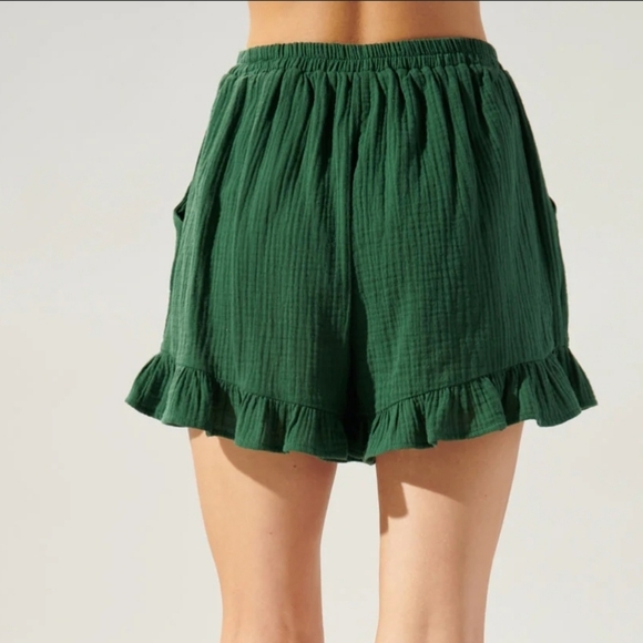 Sugarlips Pants - Sugar Lips Daniela High Waisted Ruffle Shorts w/Pockets 100% Cotton Size M